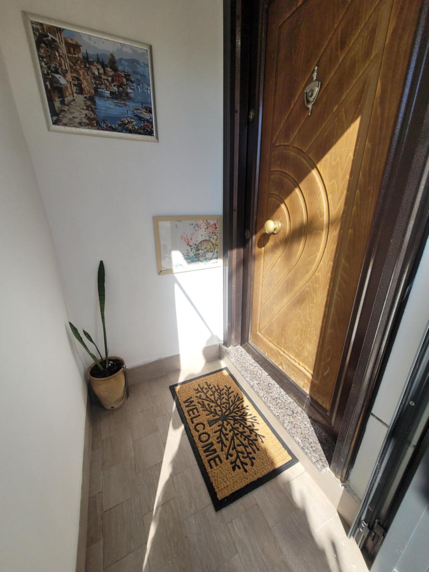 An Apartment With Fireplace Tirana Esterno foto