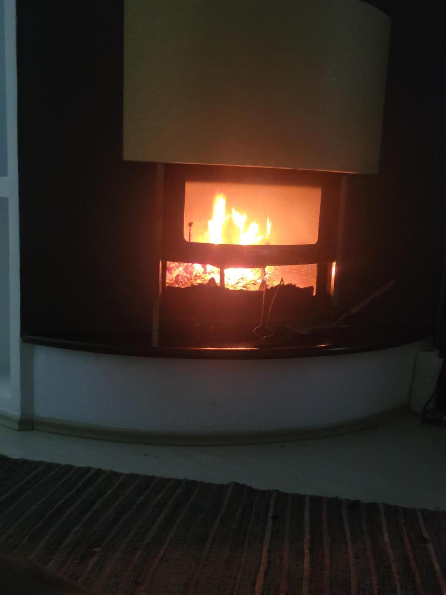 An Apartment With Fireplace Tirana Esterno foto